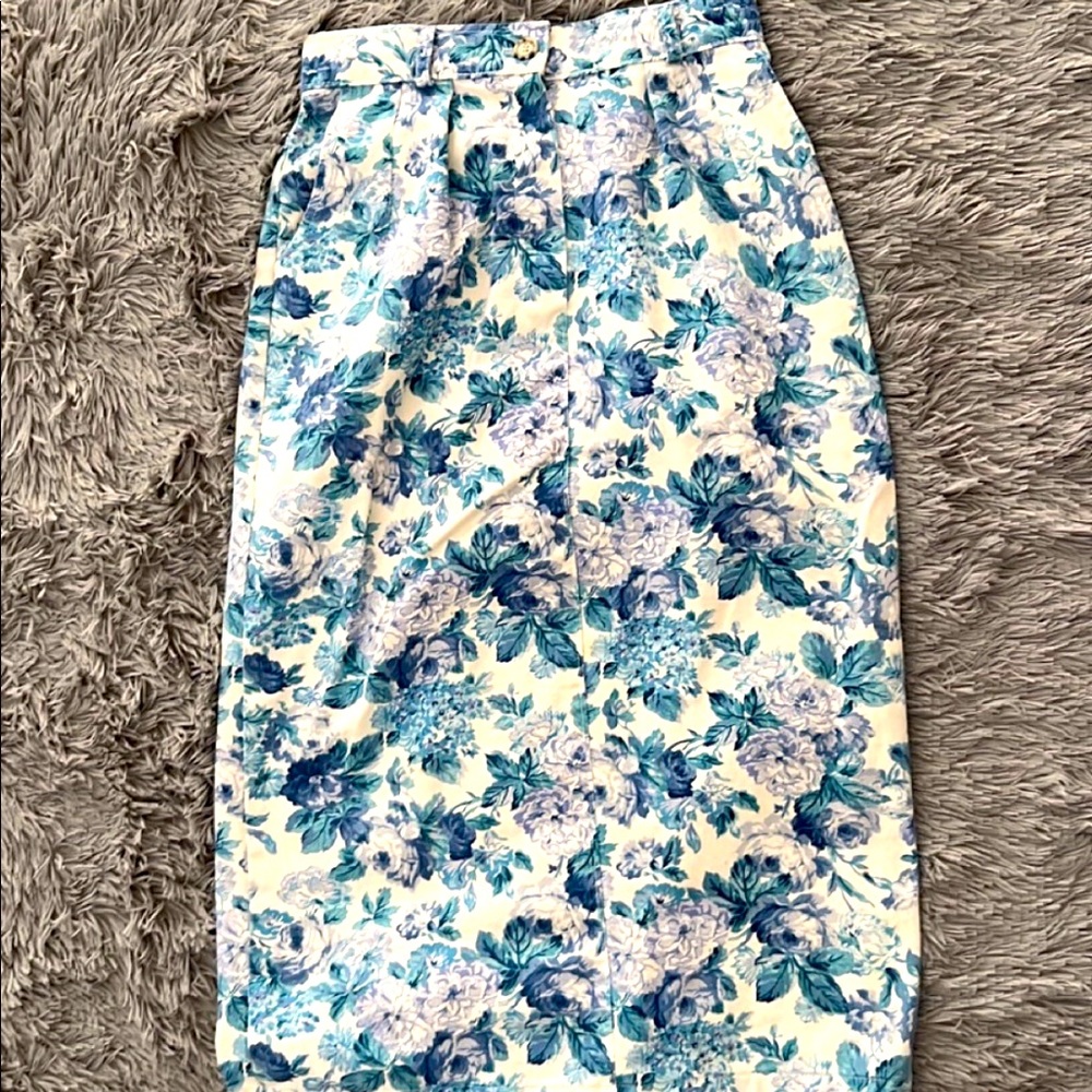 Vintage Willowbend Skirt size 8 blue floral